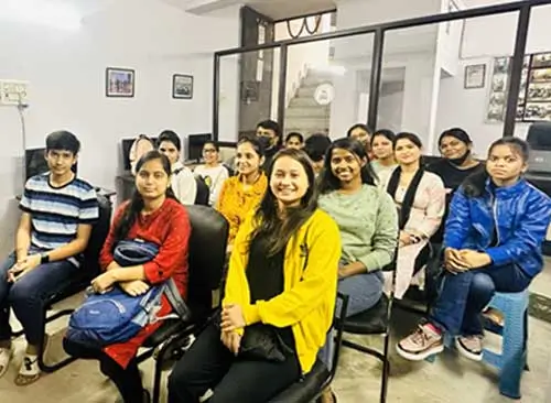 CKI Academy English Students